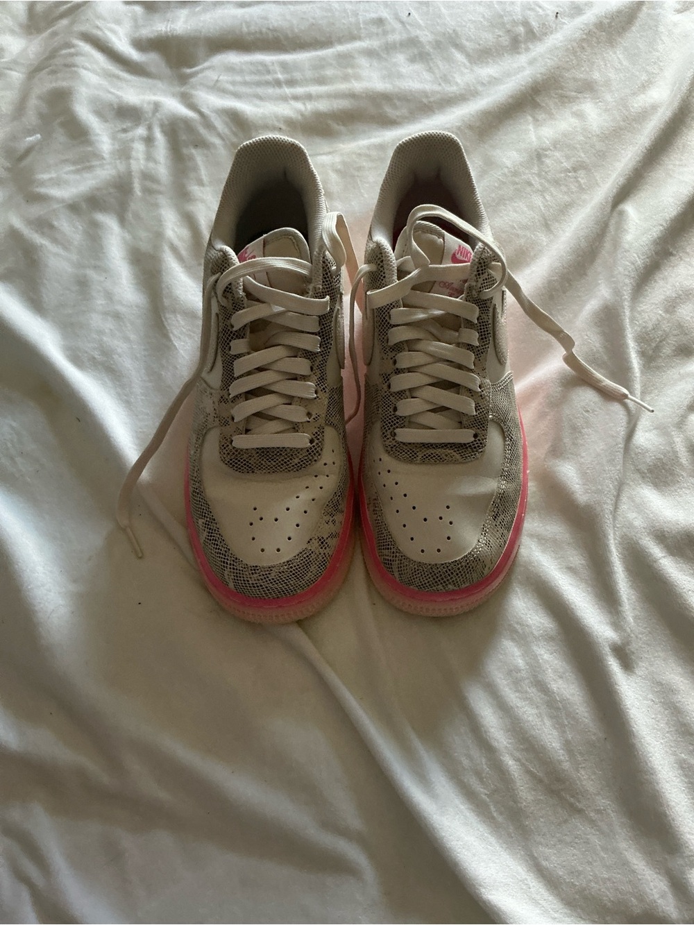 Women’s Lace-Up Sneakers in White and Pink